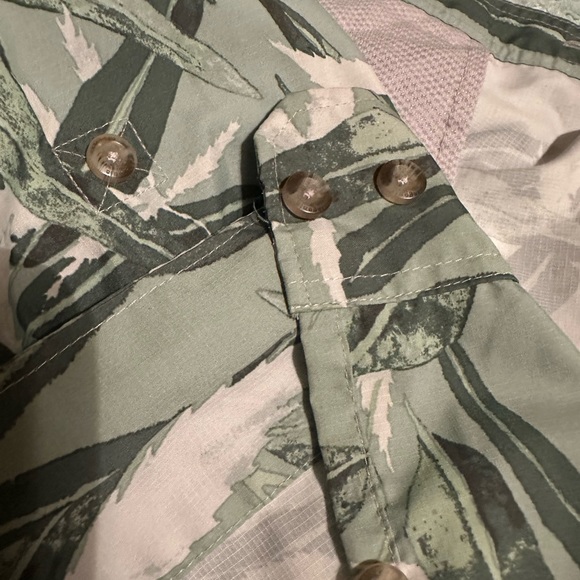 Patagonia mens xl Fishing shirt - Picture 12 of 12